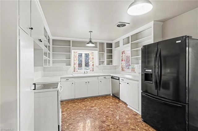 3300 Anderson Drive, Winston-salem, NC 27127