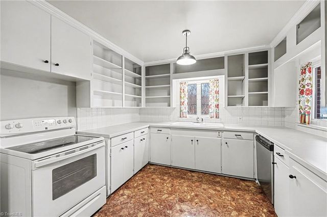 3300 Anderson Drive, Winston-salem, NC 27127