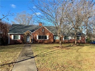 3300 Anderson Drive, Winston-salem, NC 27127