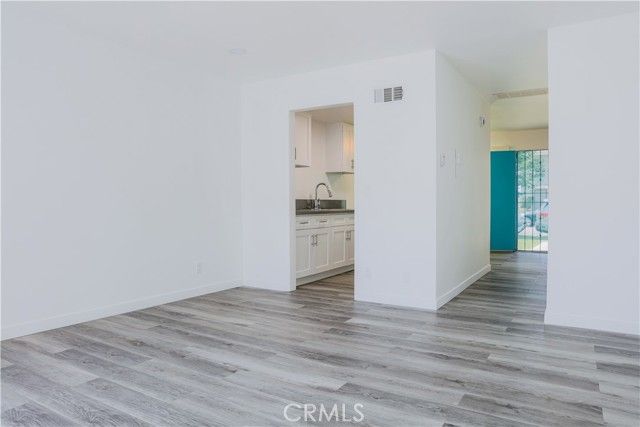 2709 S Baker Street B, Santa Ana, CA 92707