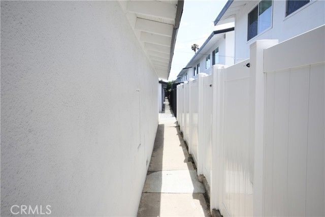 2709 S Baker Street B, Santa Ana, CA 92707