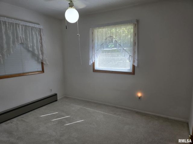 502 S Mayor Caliper Drive, Carterville, IL 62918