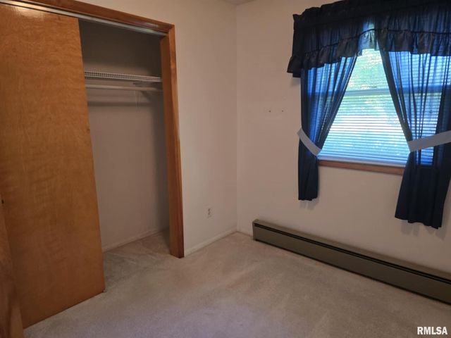 502 S Mayor Caliper Drive, Carterville, IL 62918