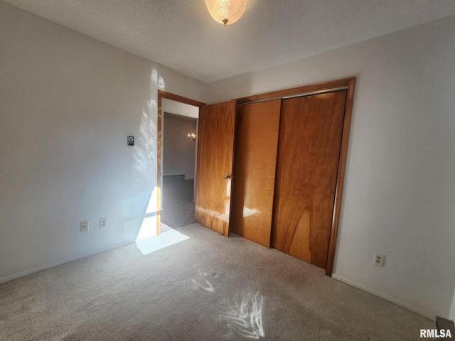 502 S Mayor Caliper Drive, Carterville, IL 62918