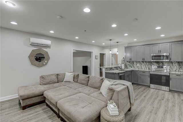 765 River Chase, Hoschton, GA 30548