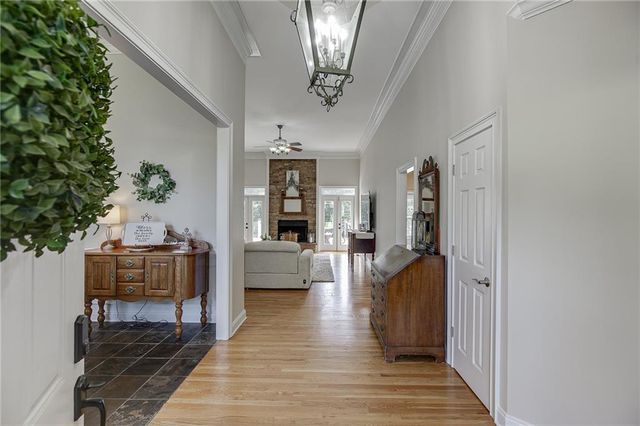 765 River Chase, Hoschton, GA 30548