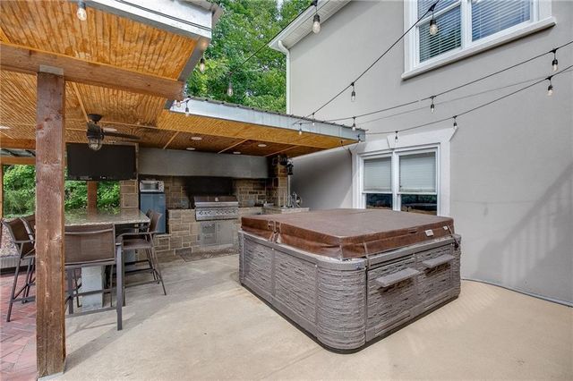 765 River Chase, Hoschton, GA 30548