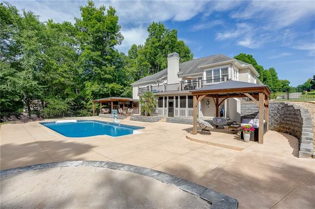 765 River Chase, Hoschton, GA 30548