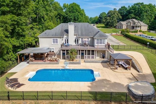 765 River Chase, Hoschton, GA 30548