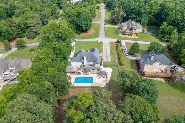 765 River Chase, Hoschton, GA 30548