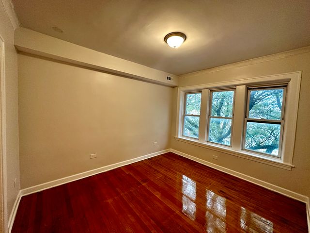 4056 W Crystal Street 2, Chicago, IL 60651