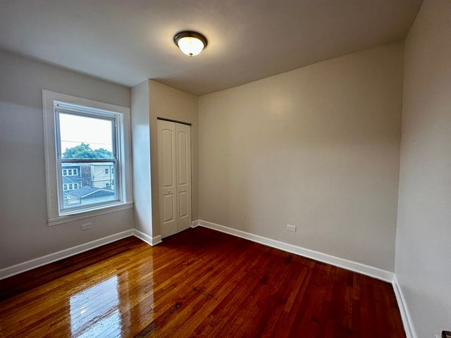 4056 W Crystal Street 2, Chicago, IL 60651