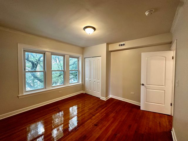 4056 W Crystal Street 2, Chicago, IL 60651