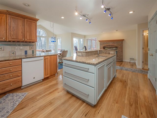 7721 S 5th St, Mattawan, MI 49071