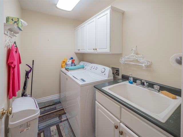 7721 S 5th St, Mattawan, MI 49071