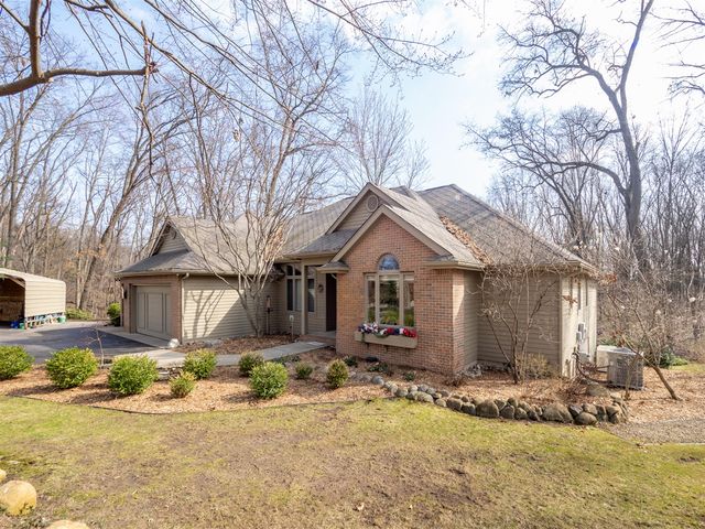 7721 S 5th St, Mattawan, MI 49071