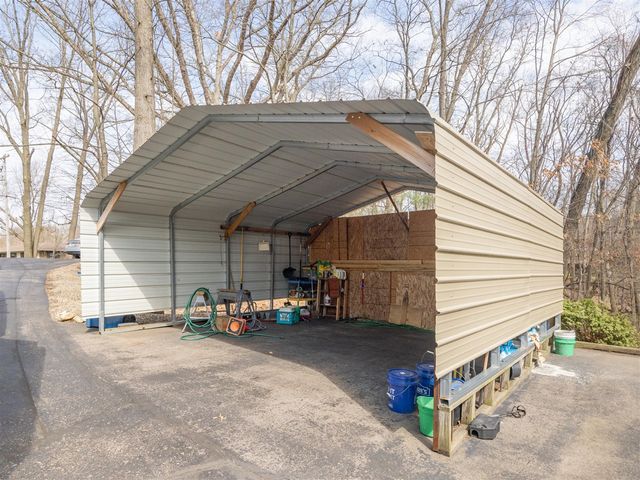 7721 S 5th St, Mattawan, MI 49071