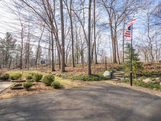 7721 S 5th St, Mattawan, MI 49071