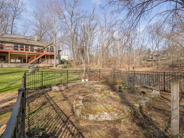 7721 S 5th St, Mattawan, MI 49071