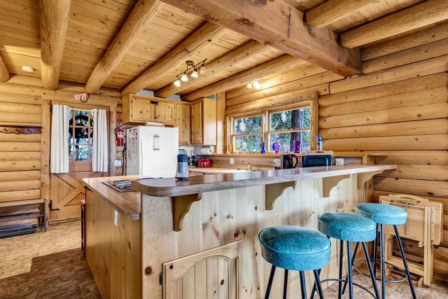 25121 Pine Cove Road, Idyllwild, CA 92549