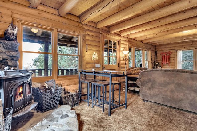 25121 Pine Cove Road, Idyllwild, CA 92549