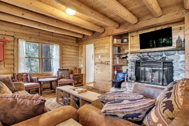 25121 Pine Cove Road, Idyllwild, CA 92549