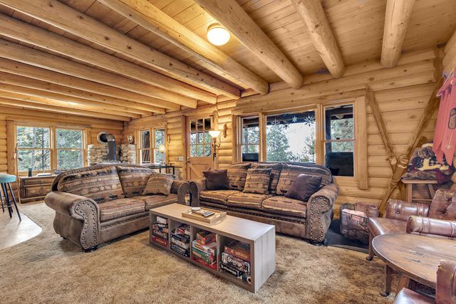 25121 Pine Cove Road, Idyllwild, CA 92549