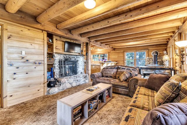 25121 Pine Cove Road, Idyllwild, CA 92549