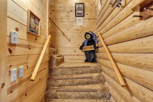 25121 Pine Cove Road, Idyllwild, CA 92549