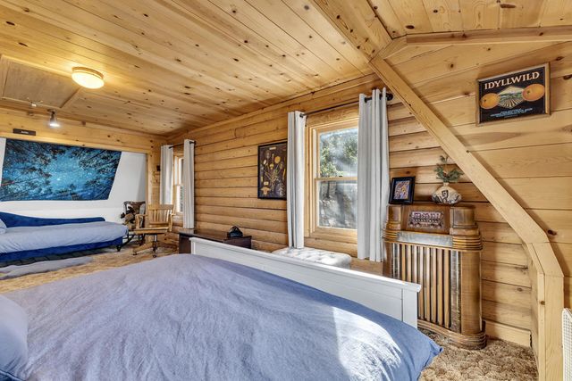 25121 Pine Cove Road, Idyllwild, CA 92549