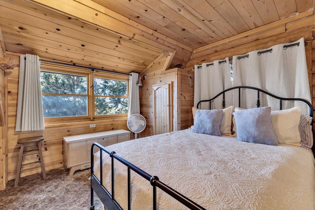 25121 Pine Cove Road, Idyllwild, CA 92549