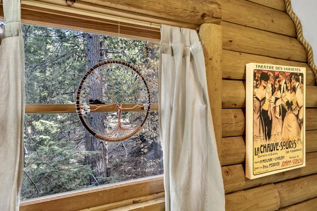 25121 Pine Cove Road, Idyllwild, CA 92549