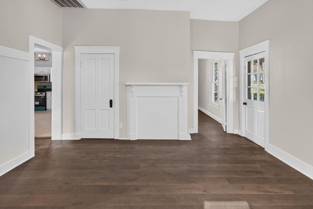 1220 W Walnut Street, Danville, KY 40422