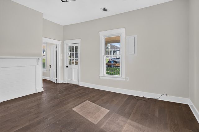 1220 W Walnut Street, Danville, KY 40422