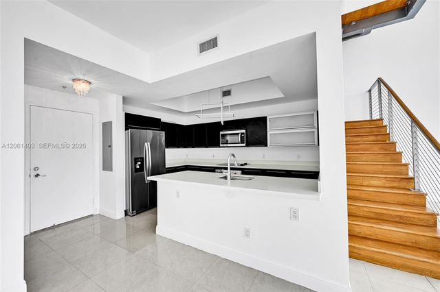 90 SW 3rd Street PH17, Miami, FL 33130