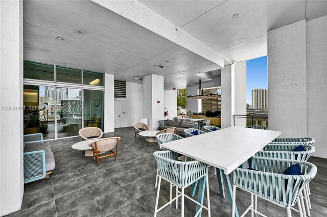 90 SW 3rd Street PH17, Miami, FL 33130