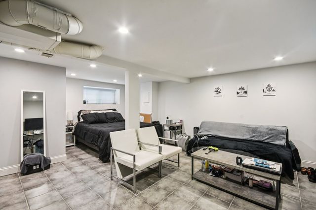 2430 N Normandy Avenue, Chicago, IL 60707