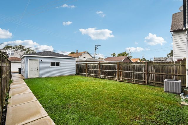 2430 N Normandy Avenue, Chicago, IL 60707