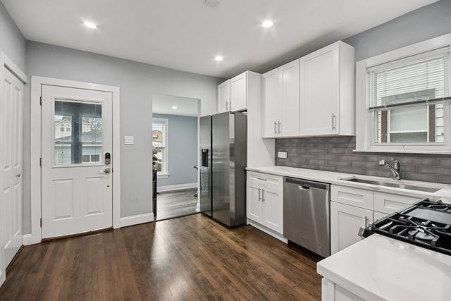 2430 N Normandy Avenue, Chicago, IL 60707