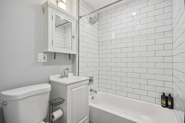 2430 N Normandy Avenue, Chicago, IL 60707
