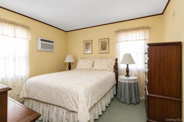 78 Rockaway Parkway, Valley Stream, NY 11580