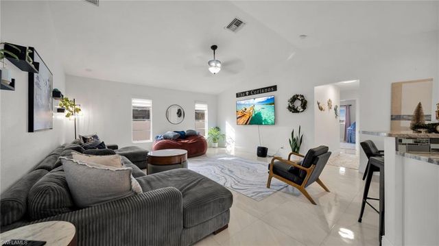 3730 SE 4th AVE, Cape Coral, FL 33904