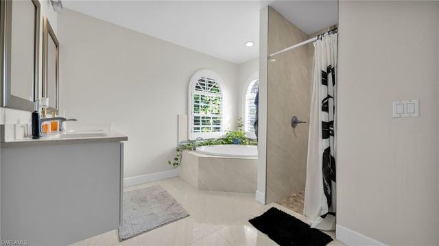 3730 SE 4th AVE, Cape Coral, FL 33904