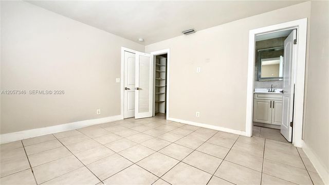 320 Holloway Drive 0, Plantation, FL 33317