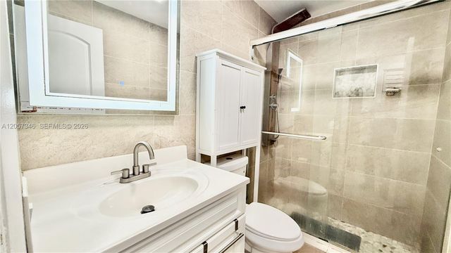 320 Holloway Drive 0, Plantation, FL 33317