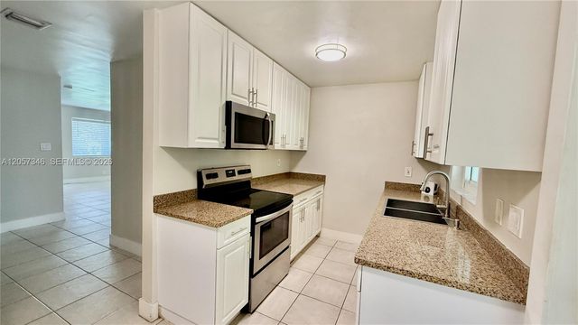 320 Holloway Drive 0, Plantation, FL 33317