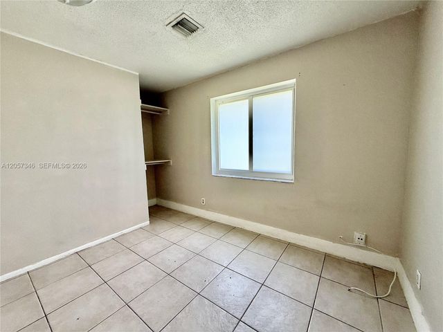 320 Holloway Drive 0, Plantation, FL 33317