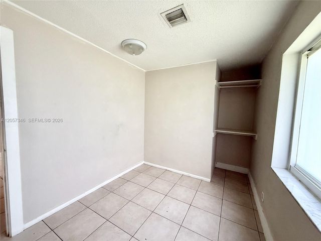 320 Holloway Drive 0, Plantation, FL 33317