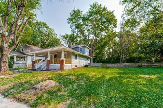 339 S Missouri Street, Liberty, MO 64068
