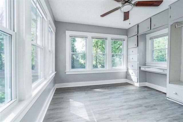 339 S Missouri Street, Liberty, MO 64068